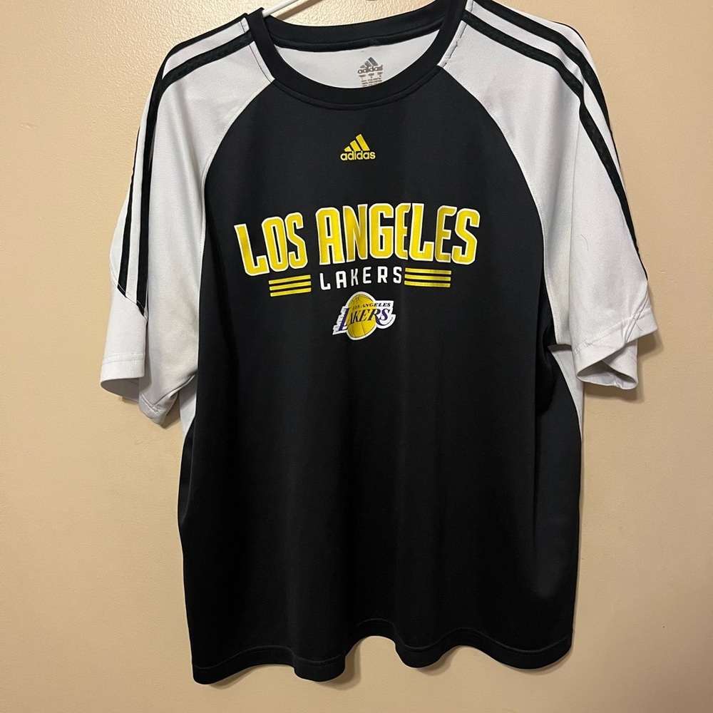 𝅺Adidas’s Lakers Shirt